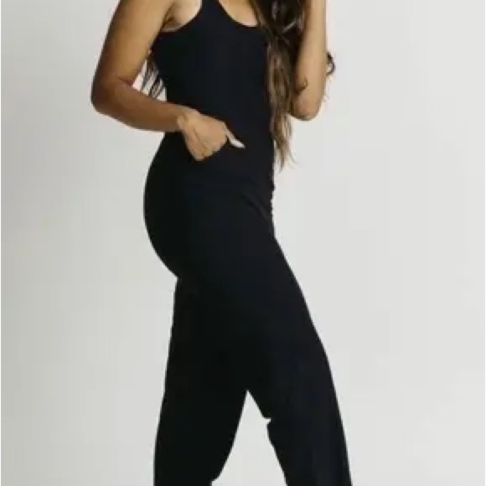 ZYIA Black Fitted Sleeveless Jumpsuit